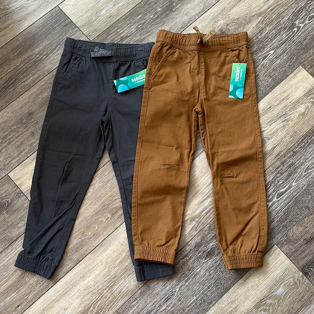Stretch Canvas Dart Joggers in Charcoal and Rust